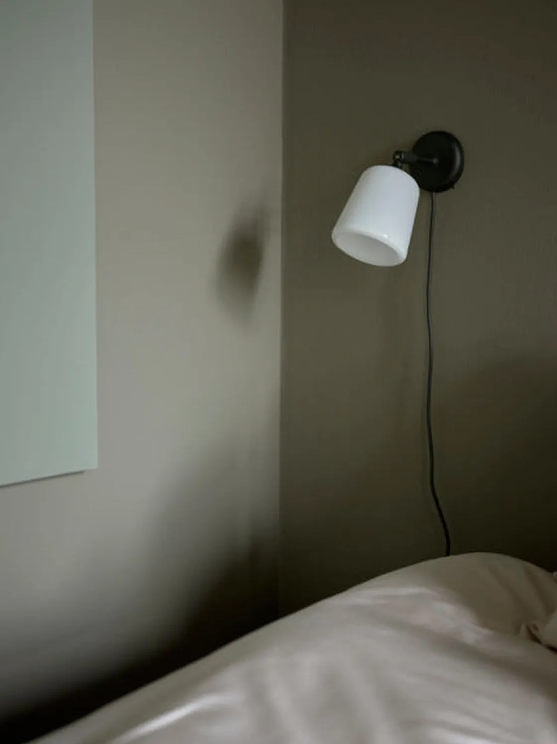 New Works Leselamper<Material Vegglampe - Opal Glass