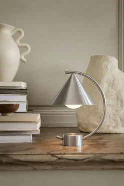 Ferm Living Oppladbare Bordlamper<Meridian bordlampe - stål