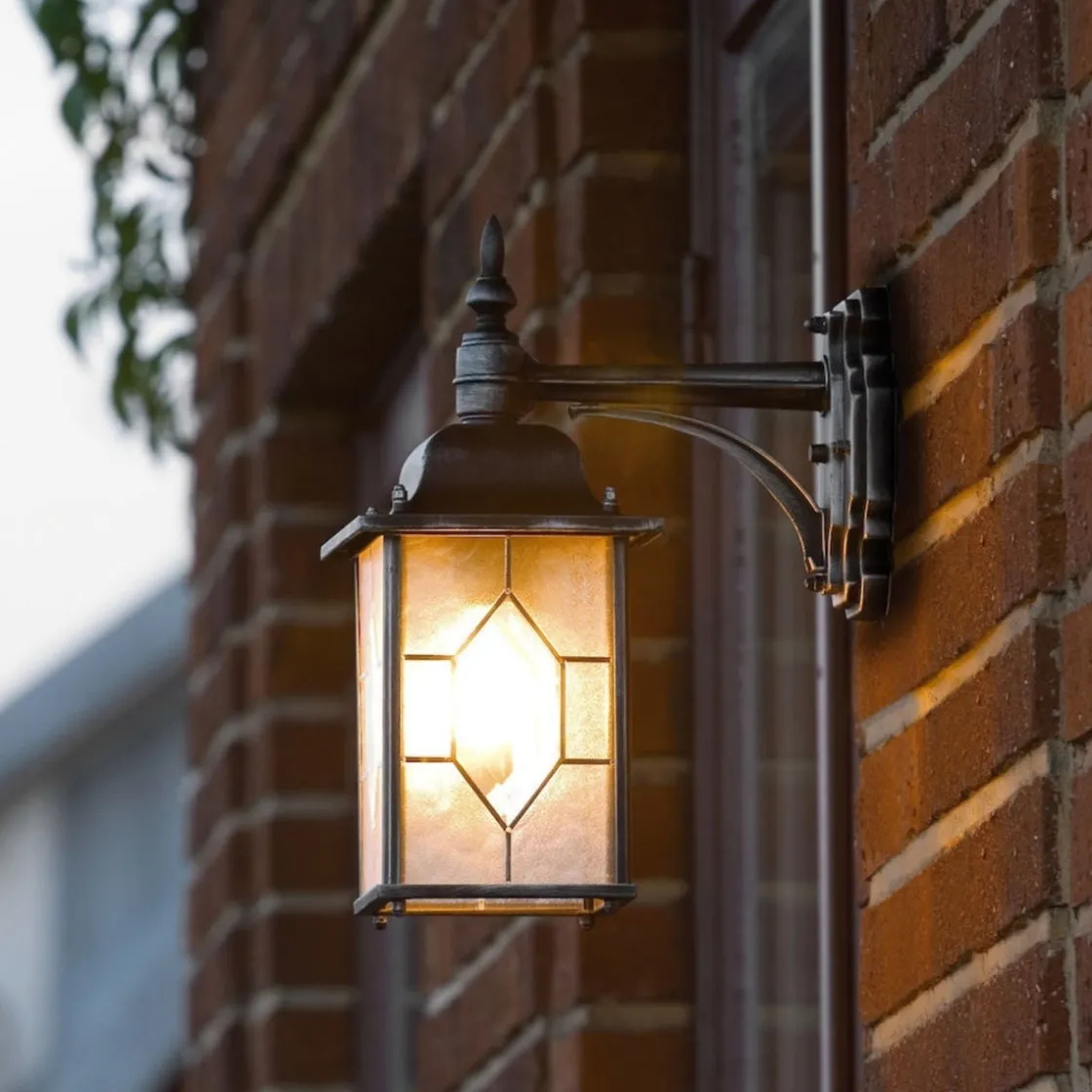 Konstsmide Utelamper - Klassiske Vegglamper<Milano vegglampe, ned -