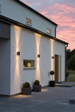 Konstsmide Lightup-Pris|Utelamper Med Opp/Ned Lys<Modena vegglampe I opp/ned -