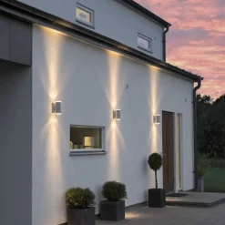 Konstsmide Utelamper Med Opp/Ned Lys<Modena vegglampe I opp/ned - Galvanisert