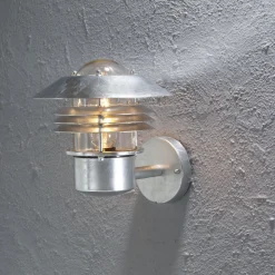 Konstsmide Utelamper - Klassiske Vegglamper<Modena vegglampe opp E27 -