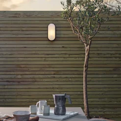 Astro Lighting Utelamper - Veggskjold / Plafond<Montreal Oval vegglampe utendørs IP44 E27