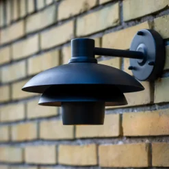Dyberg Larsen Utelamper - Klassiske Vegglamper<Morph D24 utendørs vegglampe IP44