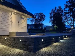 NorDesign Utelamper Med Opp/Ned Lys<Nerine 140 vegglampe utensdørs 3,2W coloure switch 3000/4000K IP65 - grå