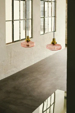 Design by Us Kjøkkenbelysning Tak|Takpendler<New Wave Optic taklampe -