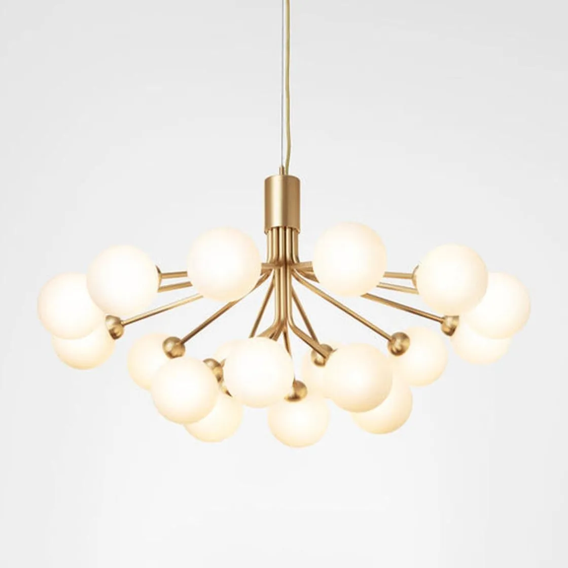 Nuura Kjøkkenbelysning Tak|Lysekroner<Apiales 18 messing/opal