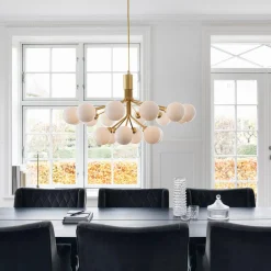 Nuura Kjøkkenbelysning Tak|Lysekroner<Apiales 18 messing/opal