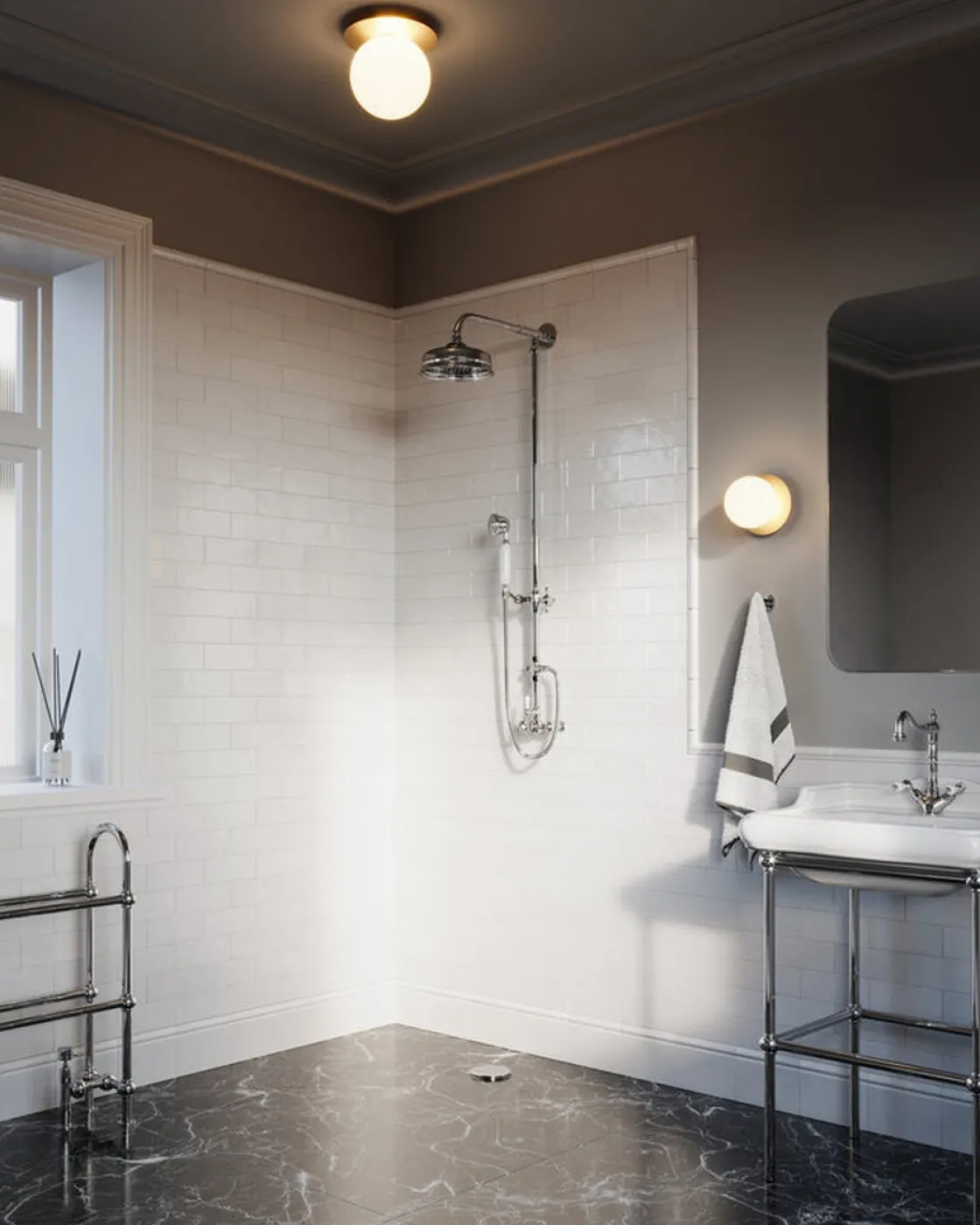 Nuura Baderomsbelysning Tak|Interiørlamper<Liila 1 vegglampe/taklampe - large - nordic gold / optikk