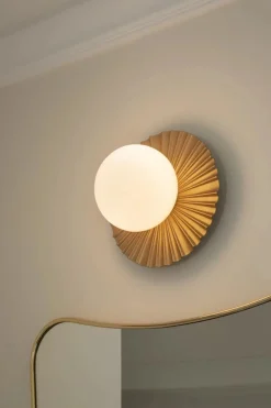 Nuura Baderomsbelysning Tak|Interiørlamper<Liila Muuse vegglampe/taklampe - small - nordic gold / opal