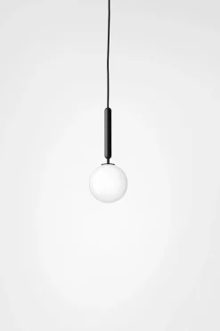 Nuura Baderomsbelysning Tak|Kjøkkenbelysning Tak<Miira 1 svart/opal