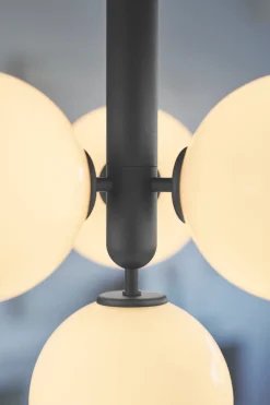 Nuura Baderomsbelysning Tak|Kjøkkenbelysning Tak<Miira 4 svart/opal