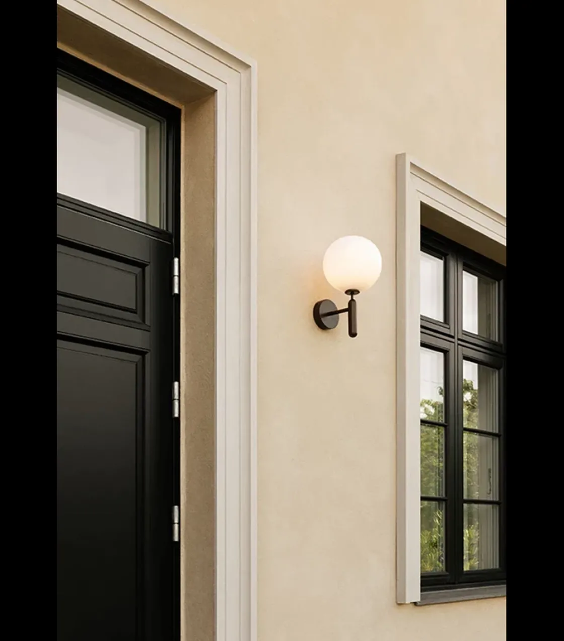 Nuura Utelamper - Klassiske Vegglamper<Miira utendørslampe -