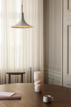 Nuura Kjøkkenbelysning Tak|Lysekroner<Petalii taklampe Hvit/messing