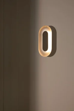 Nuura Baderomsbelysning Tak|Interiørlamper<Sasi Small vegglampe - Sølv