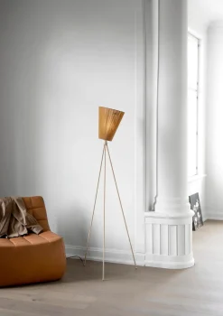 Northern Interiørlamper Gulv<Oslo Wood gulvlampe beige med skjerm