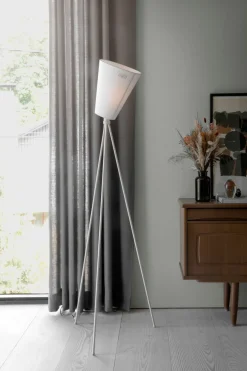 Northern Interiørlamper Gulv<Oslo Wood gulvlampe hvit med skjerm