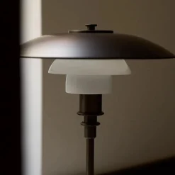 Louis Poulsen Louis Poulsen<PH 3/2 Aged brass opal bordlampe