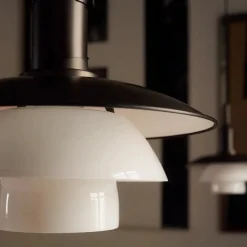 Louis Poulsen Louis Poulsen|Kjøkkenbelysning Tak<PH 3/3 aged brass opal takpendel