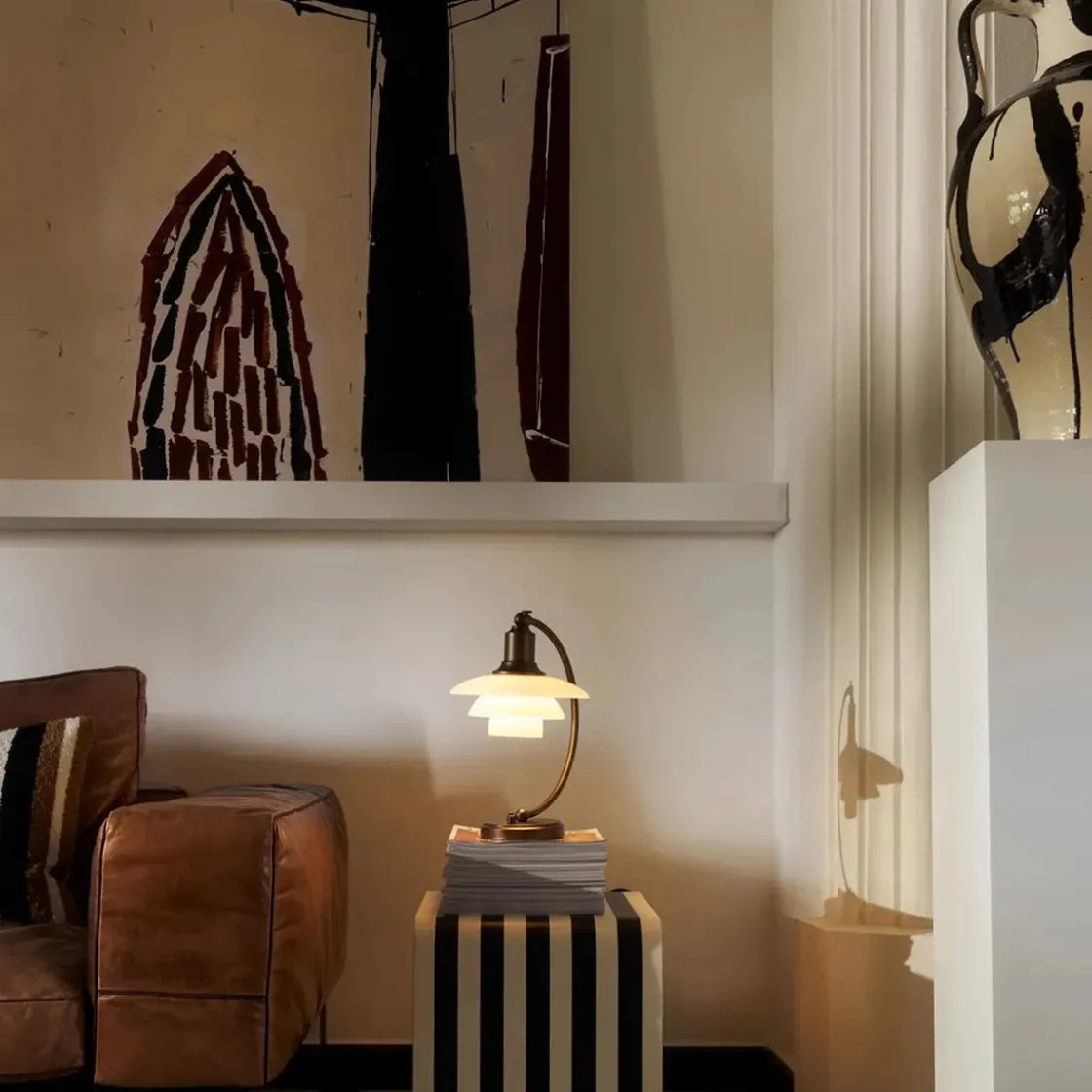 Louis Poulsen Louis Poulsen<PH 2/2 Luna aged brass opal bordlampe