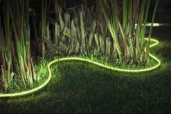 Philips Hue Led-Strips|Led Strips<LED strip Outdoor 5 meter - White og farget stemning