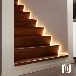 Philips Hue Philips Hue<Lightstrip Plus-basispakke White og farget stemning – 2 meter