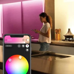 Philips Hue Philips Hue<Lightstrip Plus-basispakke White og farget stemning – 2 meter