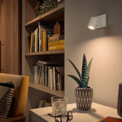 Philips Hue Kjøkkenbelysning Tak|Philips Hue<Runnner 1 spot m/fjernkontroll White Ambiance