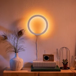 Philips Hue Philips Hue|Interiørlamper<Sana vegglampe white and color ambiance