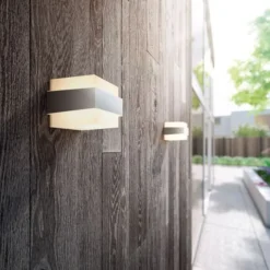 Philips Utelamper Med Opp/Ned Lys<myGarden Shovel vegglampe opp/ned utendørs - Rustfritt