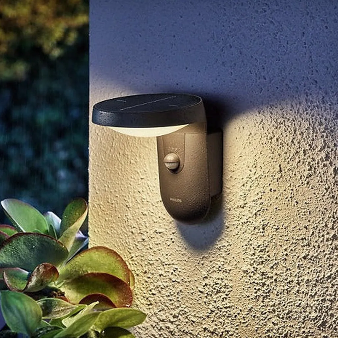 Philips Solcellebelysning|Utelamper - Klassiske Vegglamper<Tyla vegglampe 1,2W 3000 Kelvin IP44 solcelledrevet med dag/natt og bevegelses sensor