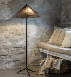 Marksløjd Interiørlamper Gulv<Plisado gulvlampe -