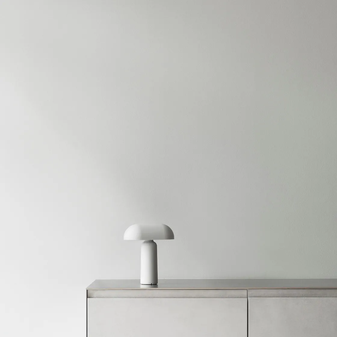 Normann Copenhagen Oppladbare Bordlamper<Porta bordlampe - Grå