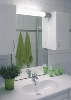 Sg Armaturen As Lightup-Pris|Belysning Over Speilet På Badet<Prelude baderomslampe m/stikk 16W LED 2700K