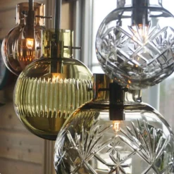 Hadeland Glassverk Kjøkkenbelysning Tak|Takpendler<Rav Krystallkuler 3 stk - Baldakin