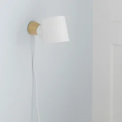 Normann Copenhagen Leselamper<Rise vegglampe, hvit