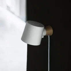 Normann Copenhagen Leselamper<Rise vegglampe, hvit