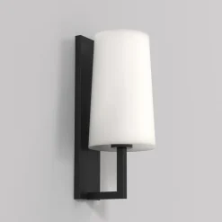 Astro Lighting Baderomsbelysning Vegg<Riva 350 vegglampe baderom IP44 med glass skjerm