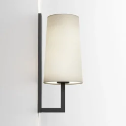 Astro Lighting Baderomsbelysning Vegg<Riva 350 vegglampe IP44 med skjerm