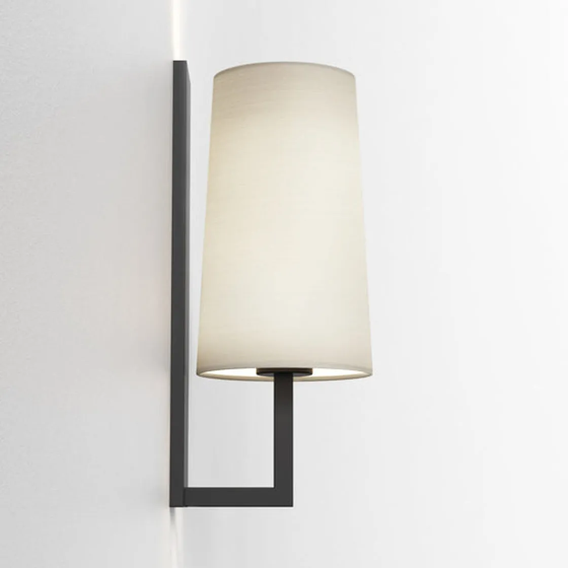 Astro Lighting Baderomsbelysning Vegg<Riva 350 vegglampe IP44 med skjerm