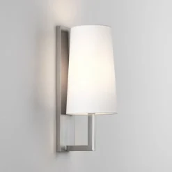 Astro Lighting Baderomsbelysning Vegg<Riva 350 vegglampe IP44 med skjerm