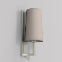 Astro Lighting Baderomsbelysning Vegg<Riva 350 vegglampe IP44 med skjerm