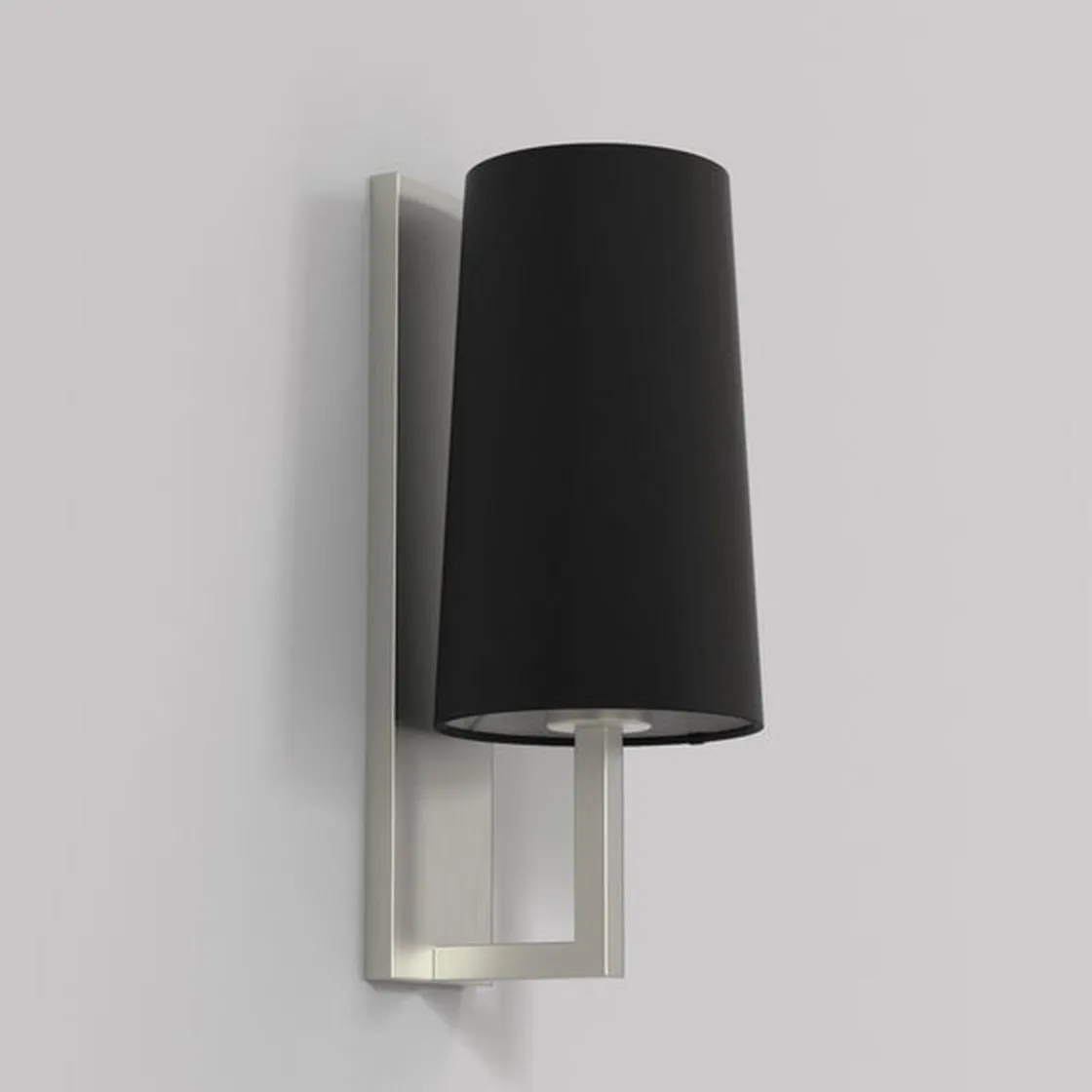 Astro Lighting Baderomsbelysning Vegg<Riva 350 vegglampe IP44 med skjerm