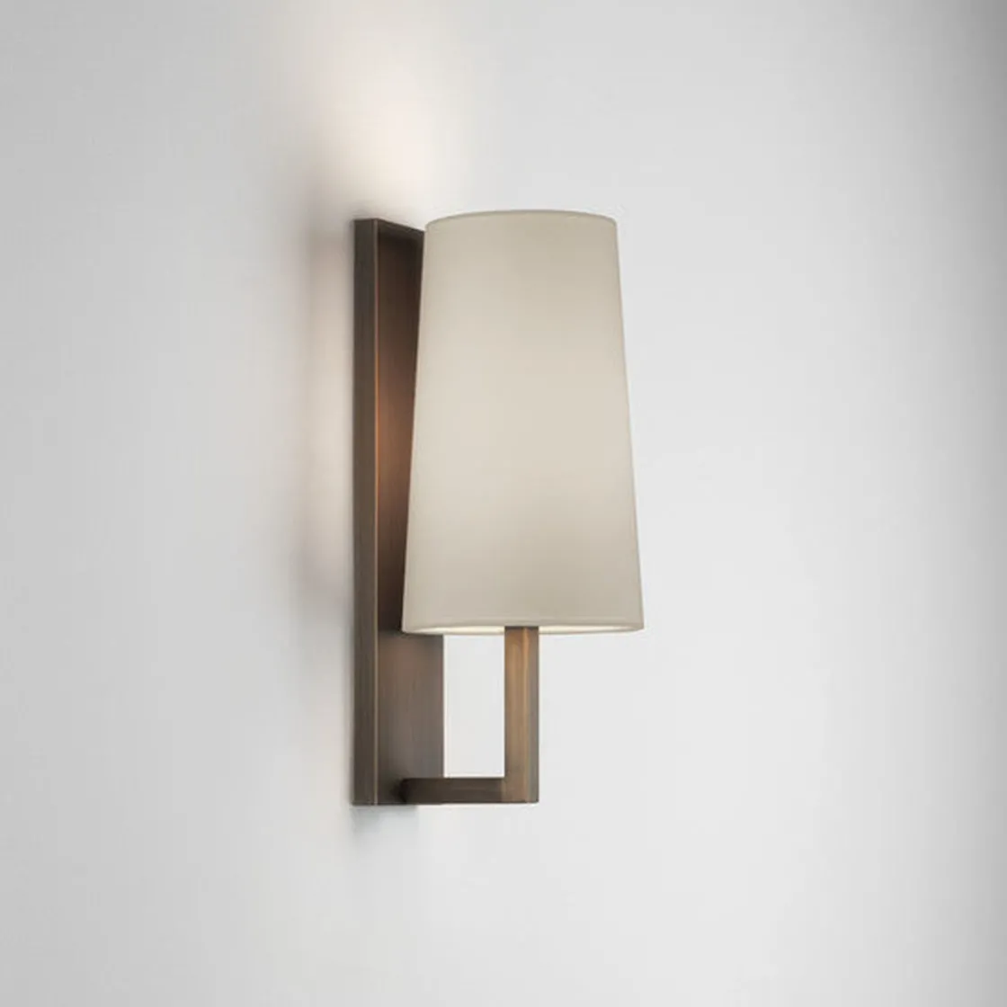 Astro Lighting Interiørlamper<Riva 350 vegglampe med stoffskjerm