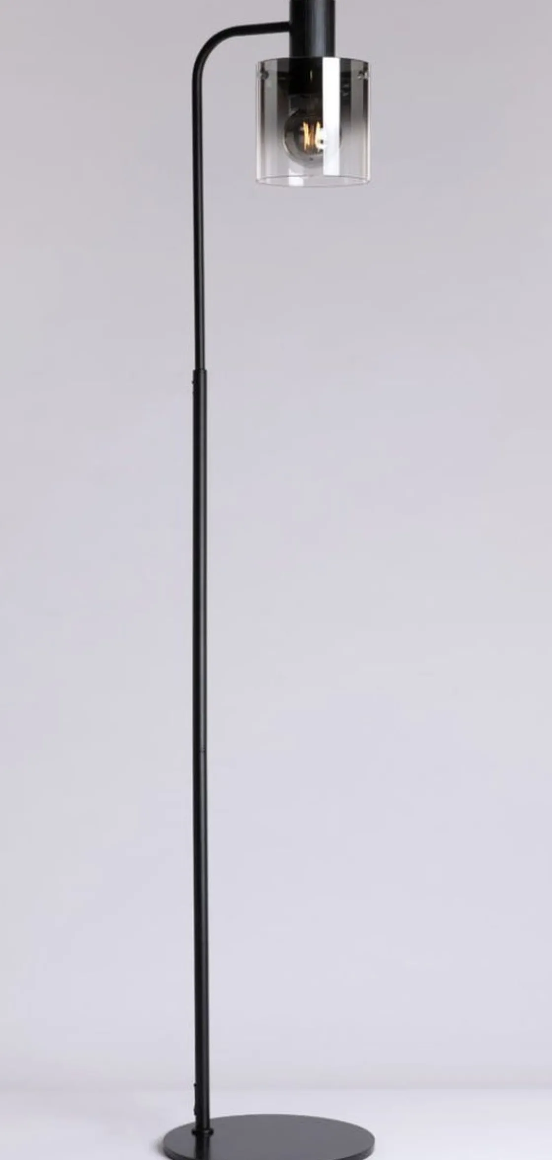 Ms - belysning Interiørlamper Gulv<Roxy gulvlampe - Svart/Røykfarget glass