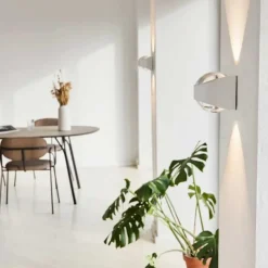 LOOM Design Utelamper Med Opp/Ned Lys|Baderomsbelysning Vegg<Saga vegglampe IP65 12W 3000K -