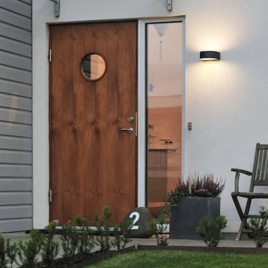 Konstsmide Utelamper Med Opp/Ned Lys<Teramo vegglampe -