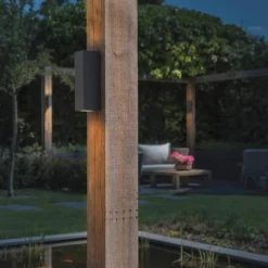 Slv Utelamper Med Opp/Ned Lys<Theo vegglampe utendørs opp/ned IP44