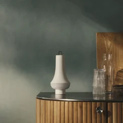 Louis Poulsen Louis Poulsen<Tomoshi portable lampe