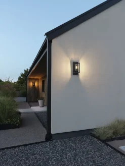 Konstsmide Utelamper - Klassiske Vegglamper<Trani vegglampe utendørs IP44